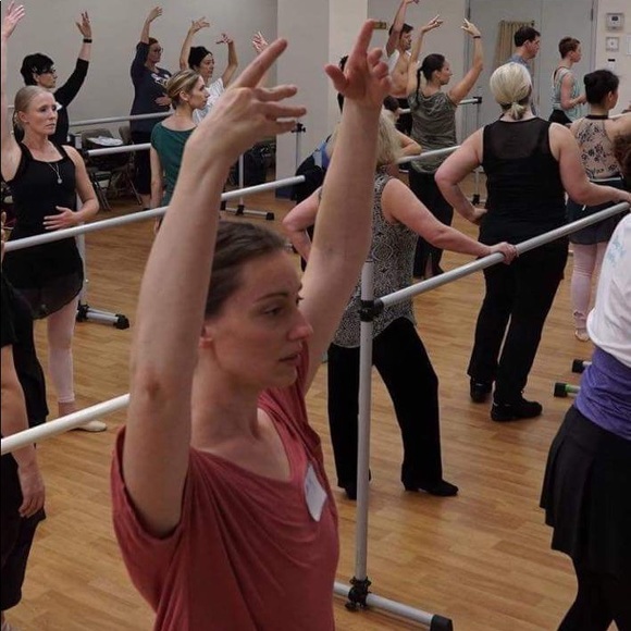 Meet your Posher, Emily - Picture 3 of 7